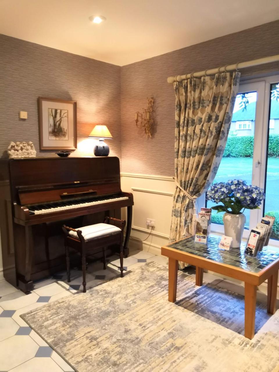 Sea Dew B&B Tullamore Eksteriør billede